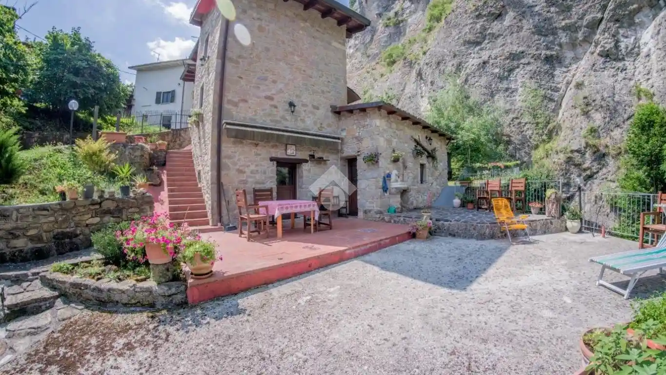 Casa indipendente in vendita a Vergato