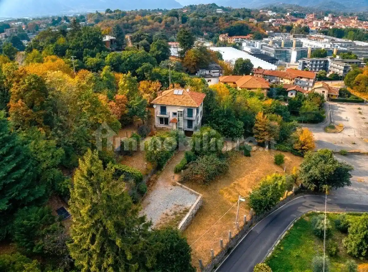 Villa in vendita a Ivrea