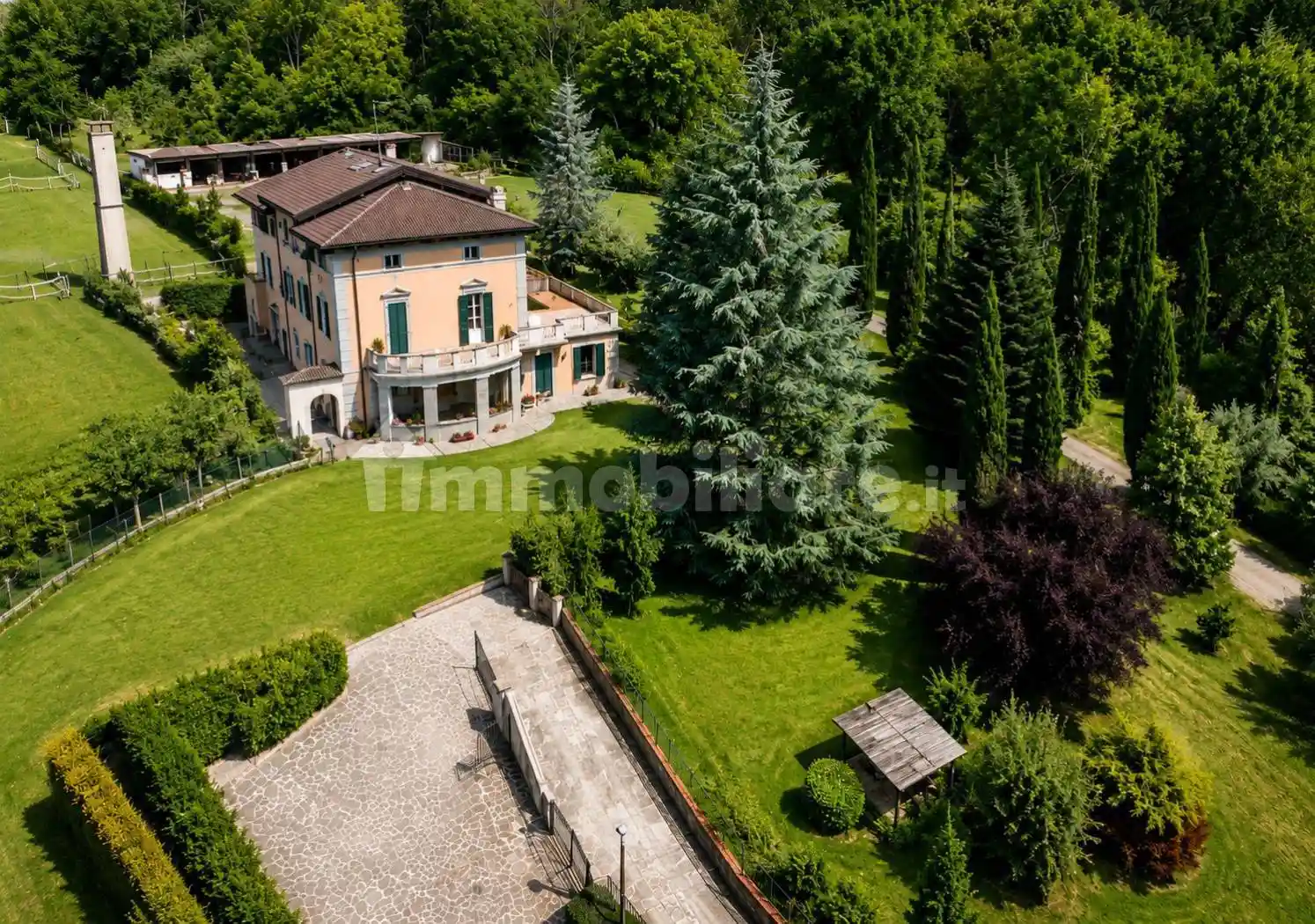 Villa in vendita a Torre Boldone