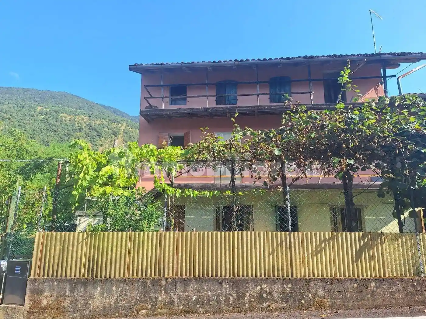 Rustico - Casale in vendita a Polcenigo