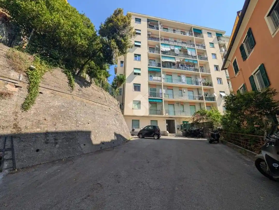 Appartamento in vendita a Genova