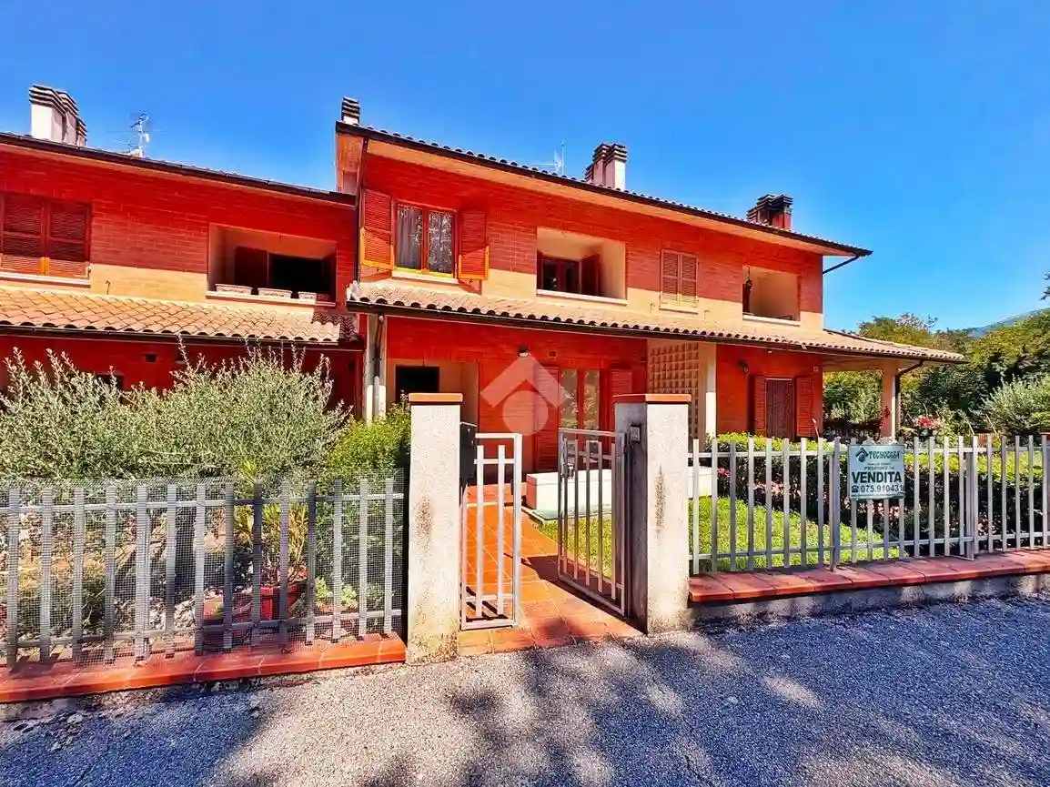 Villetta a schiera - foto 2