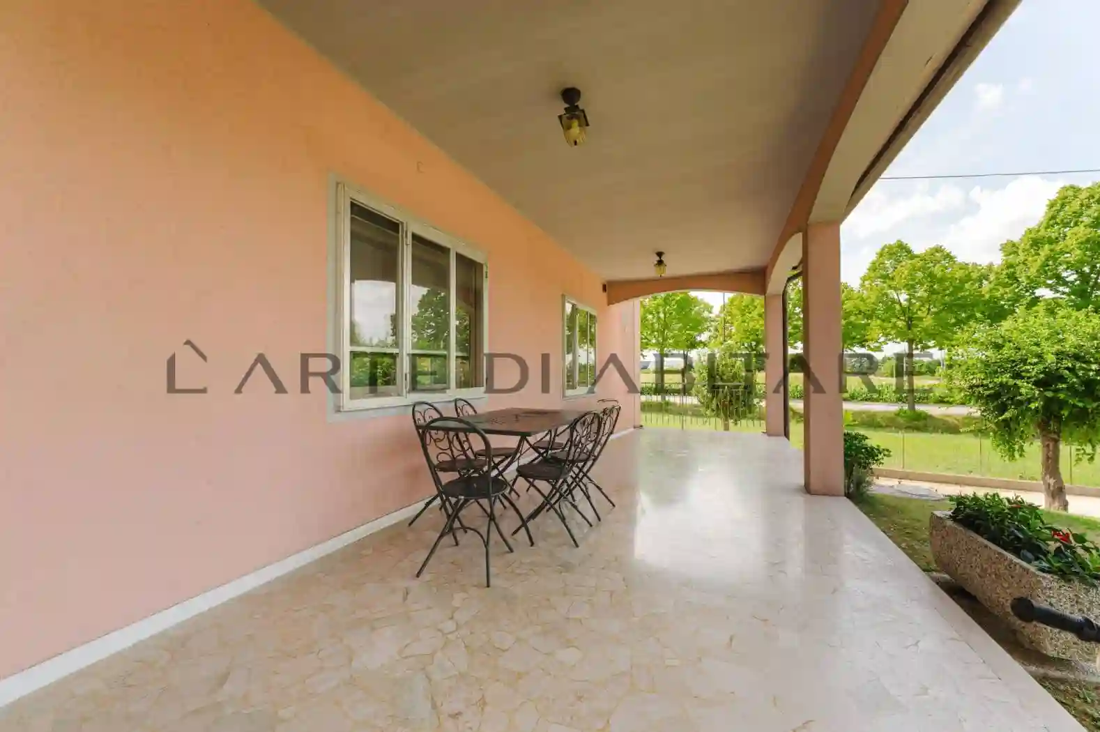 Villa - foto 2