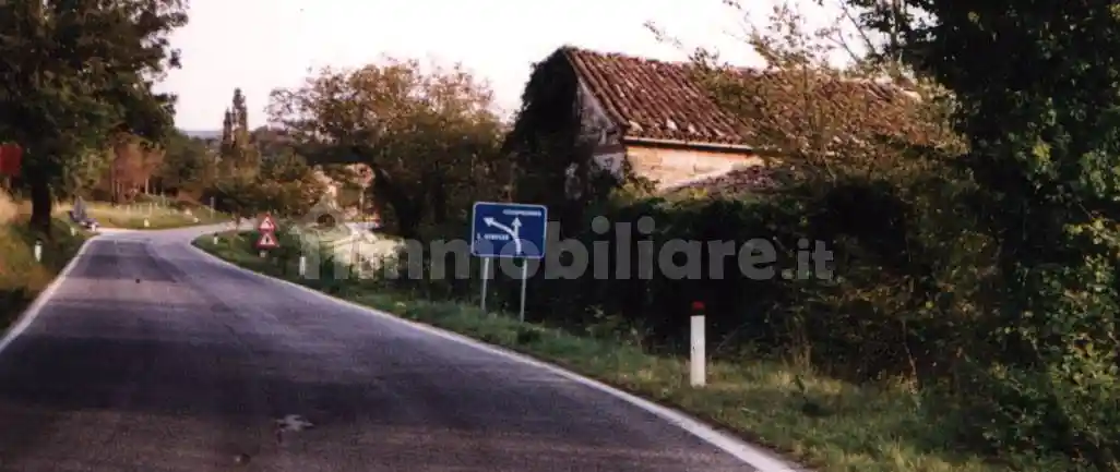 Rustico - Casale in vendita a Caldarola