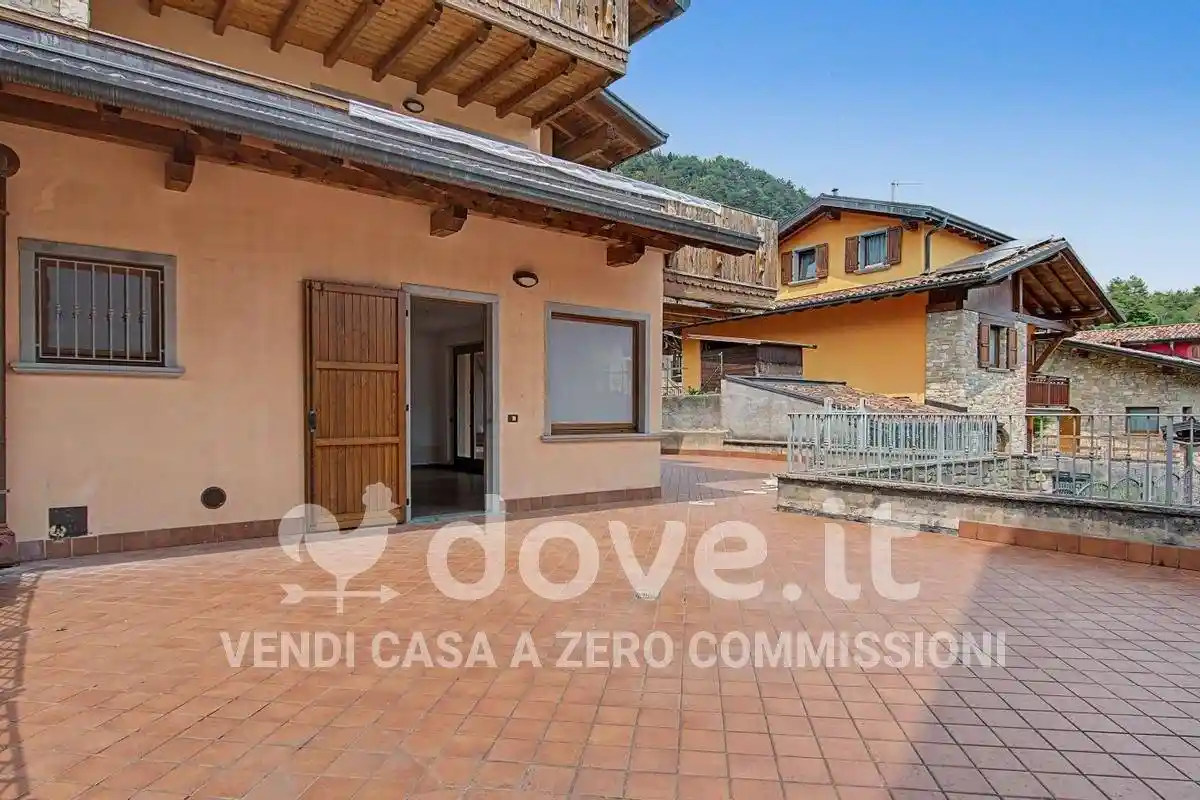 Appartamento in vendita a Rovetta