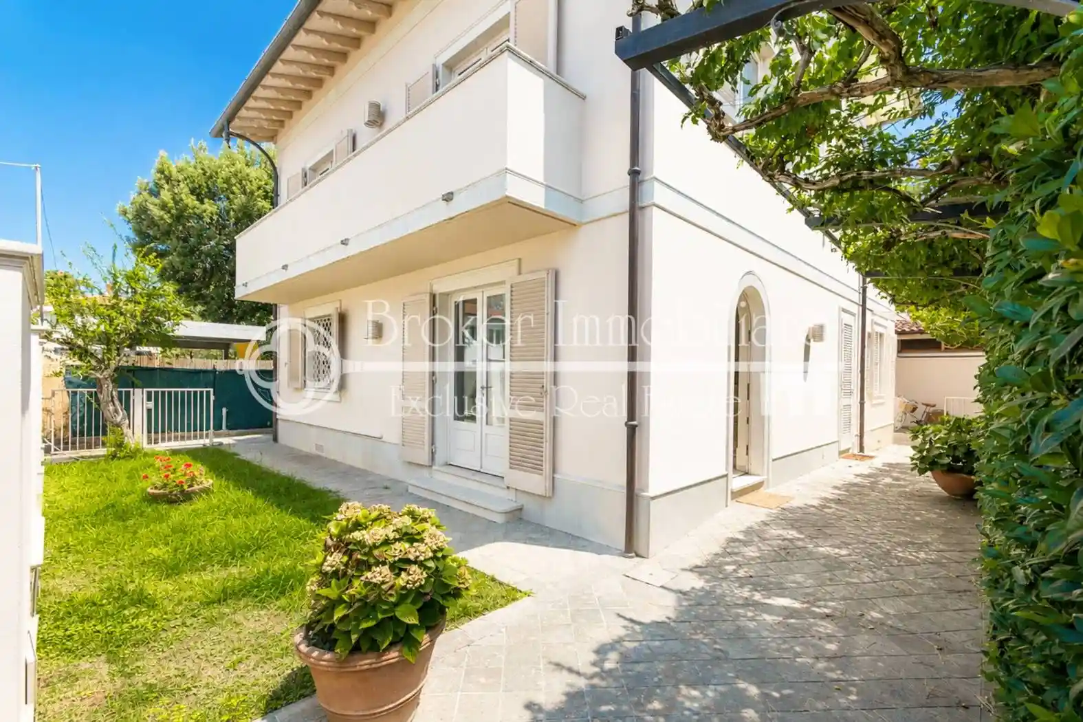 Villa in vendita a Forte dei Marmi