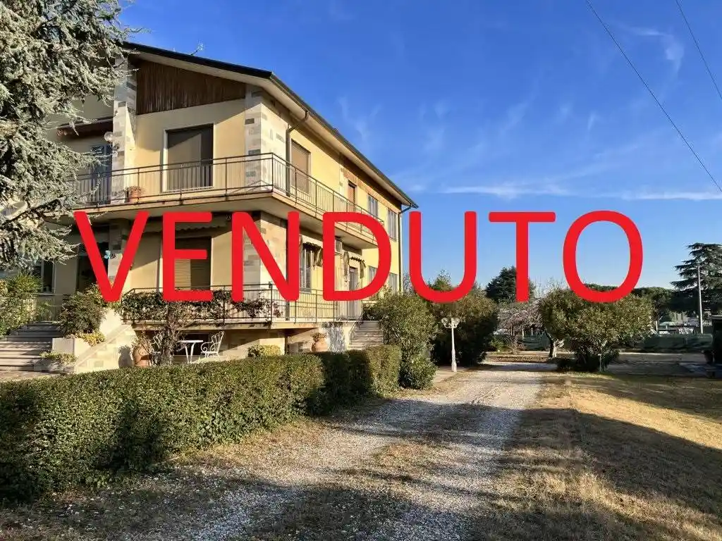 Villa in vendita a Verona