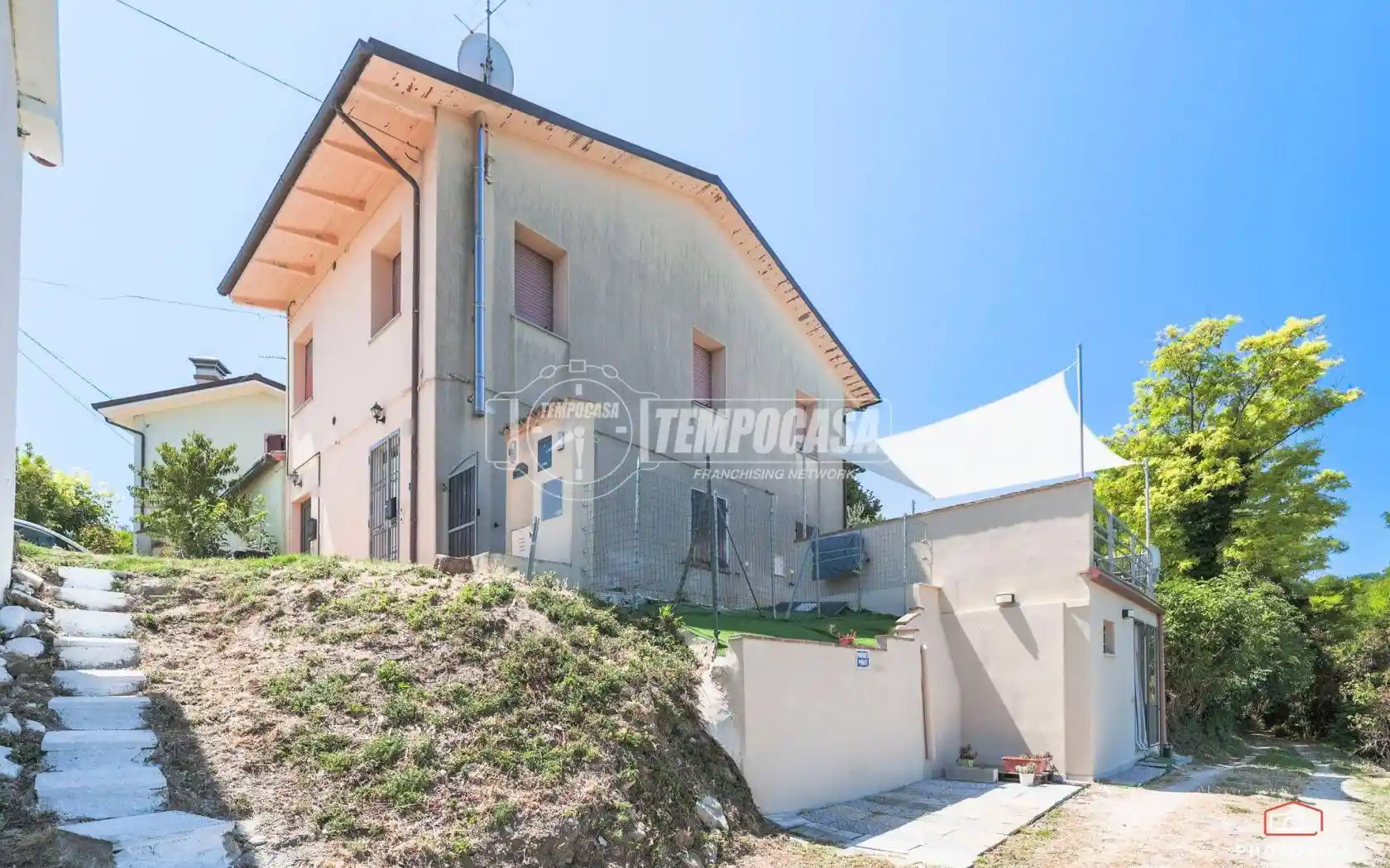 Loft in vendita a Montefiore Conca