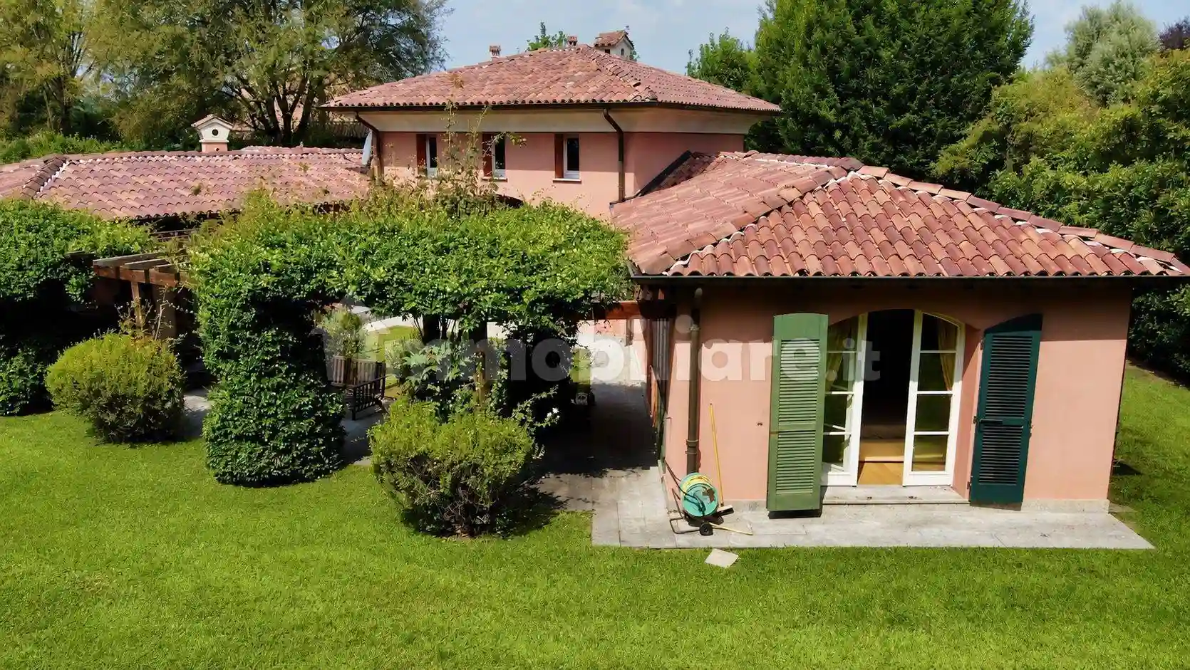 Villa - foto 2