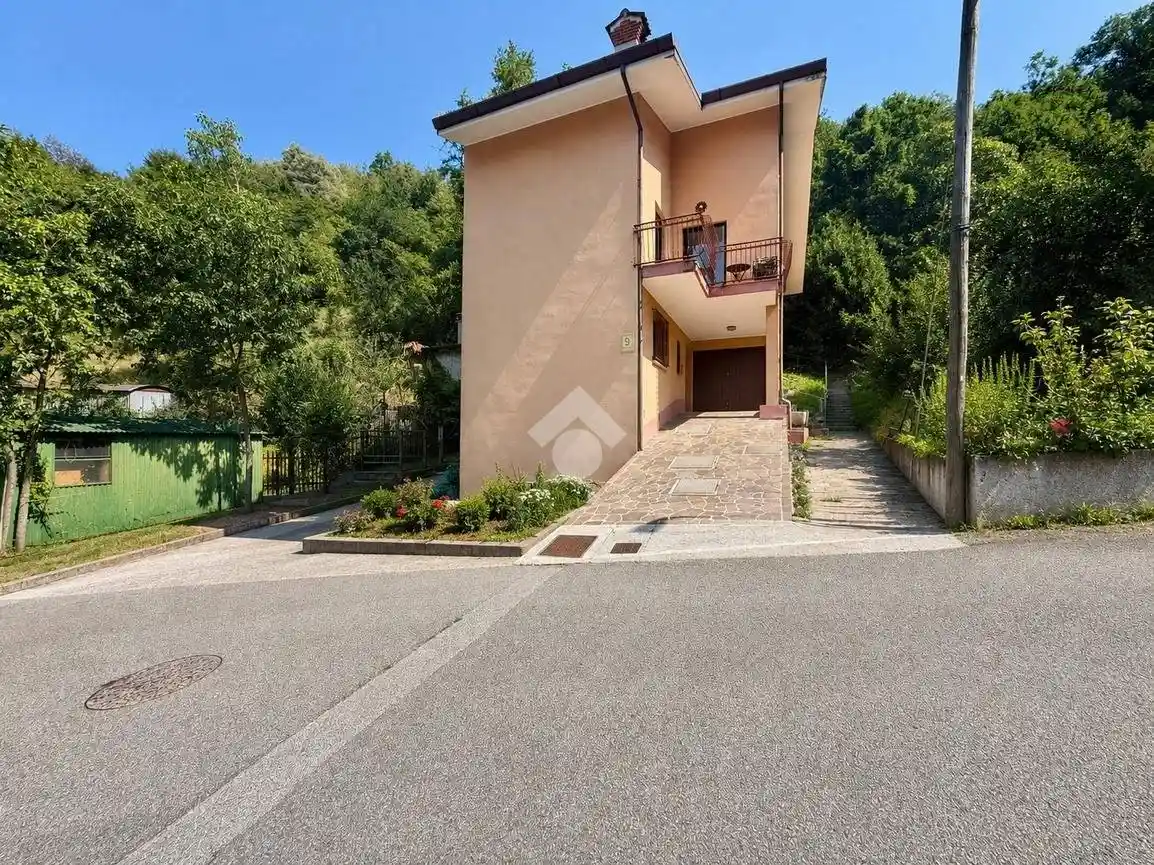Casa indipendente in vendita a Venzone