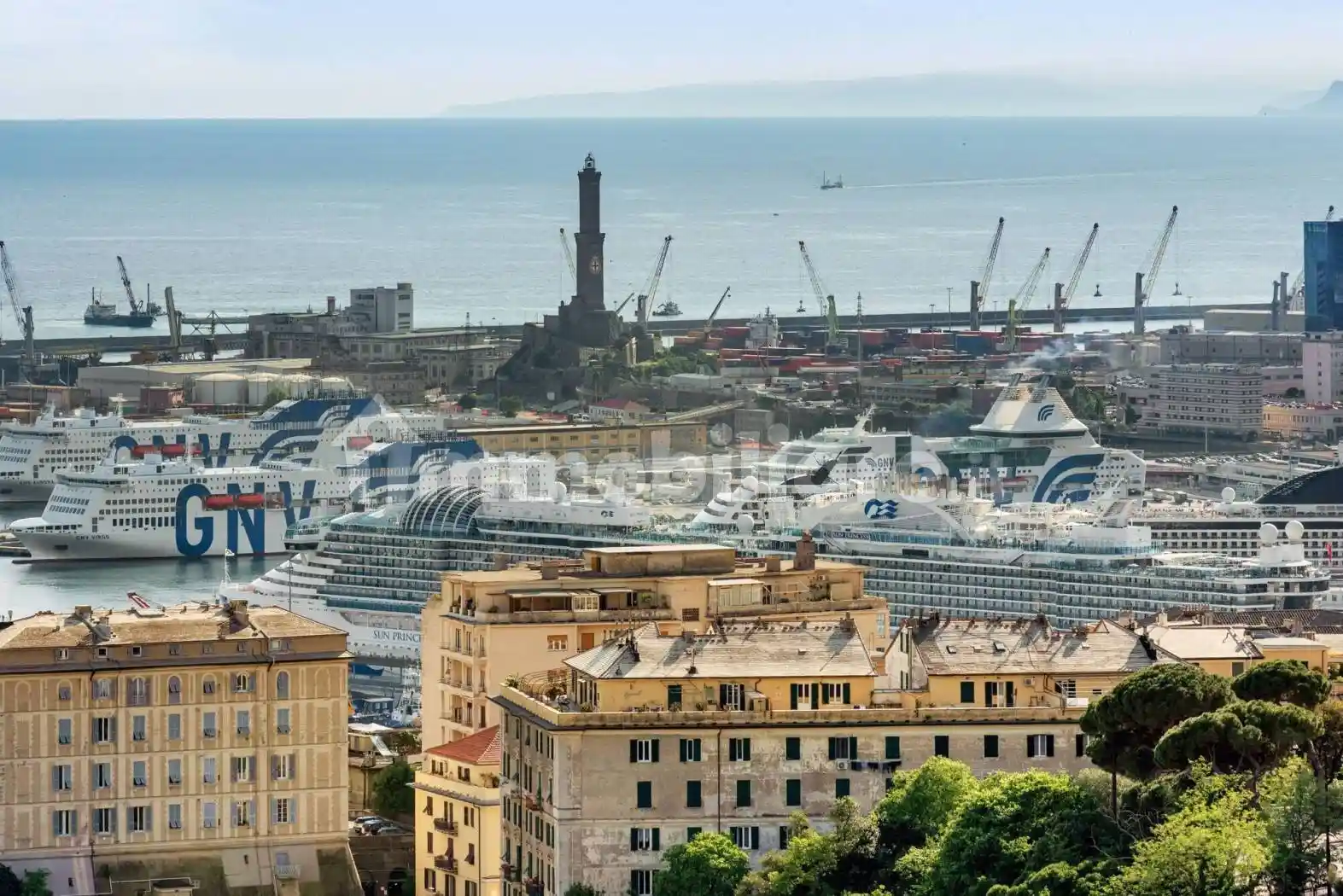 Appartamento in vendita a Genova