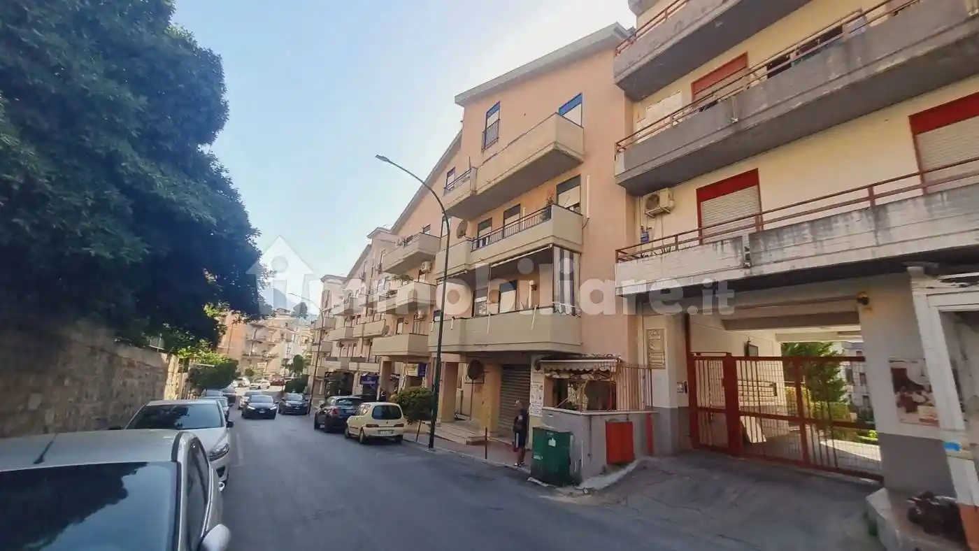 Appartamento in vendita a Palermo