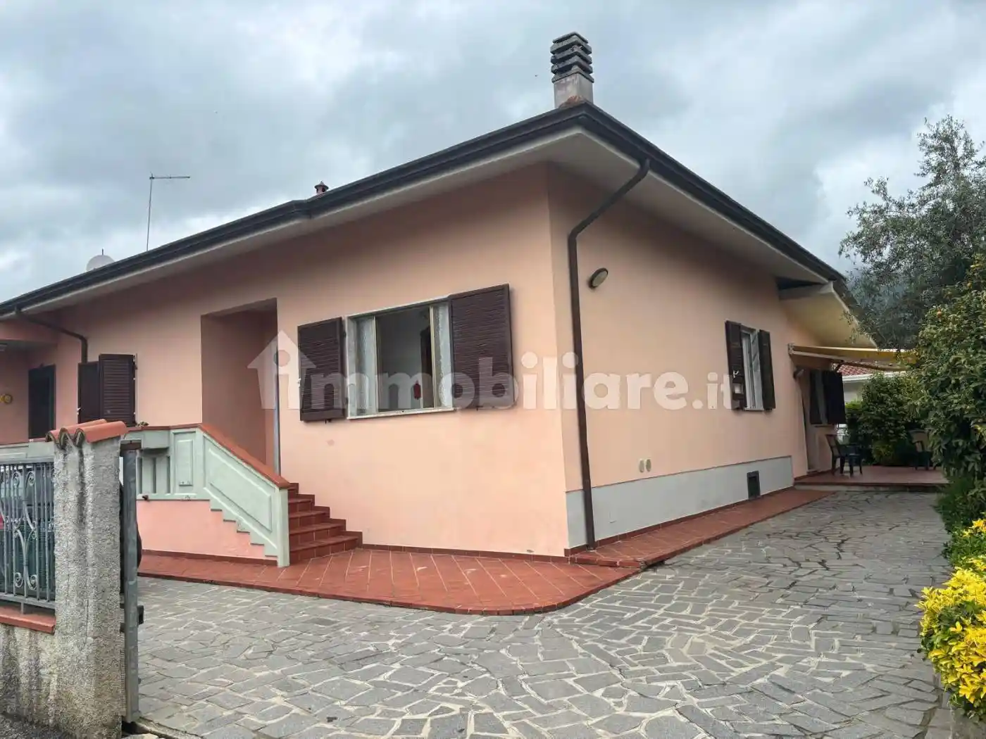 Villa in vendita a Massa