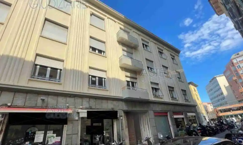 Appartamento in vendita a Livorno