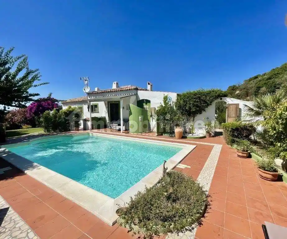 Villa in vendita a Santa Teresa Gallura