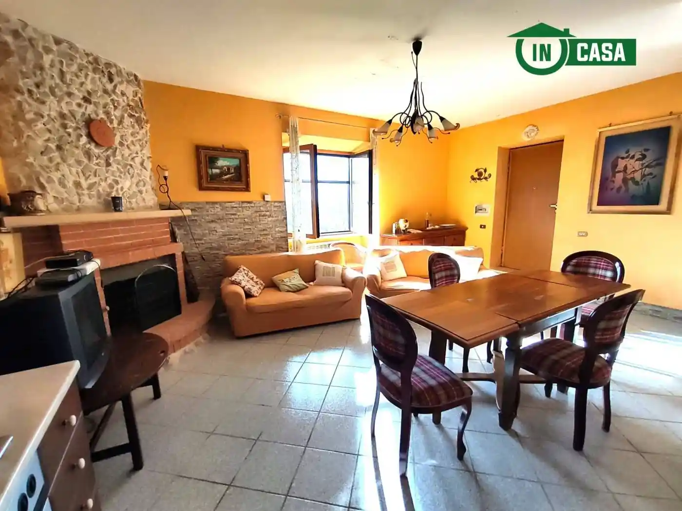 Villa in vendita a Carsoli