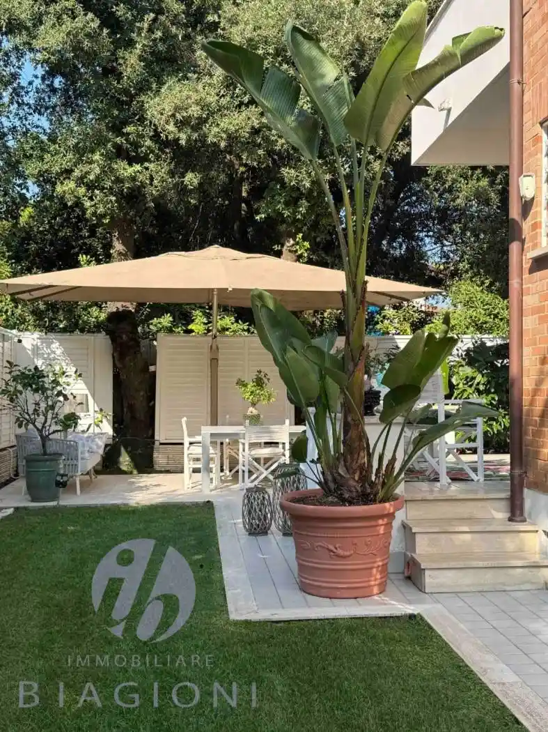 Villetta a schiera in vendita a Pietrasanta