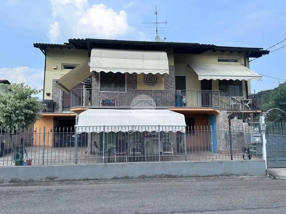 Appartamento in vendita a Brusaporto