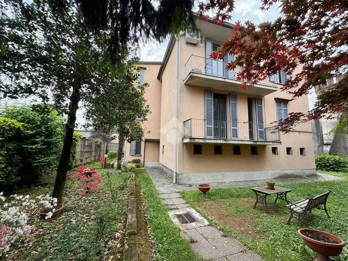 Appartamento in vendita a Monza