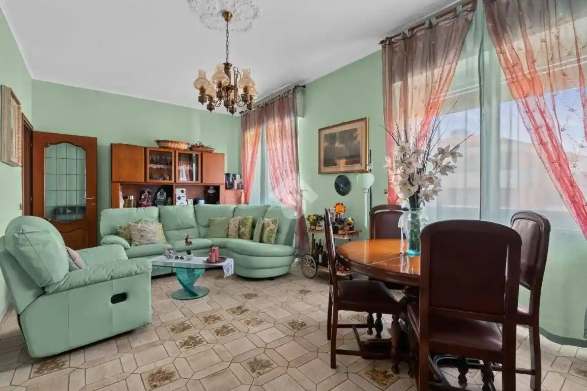 Appartamento in vendita a Trezzano sul Naviglio
