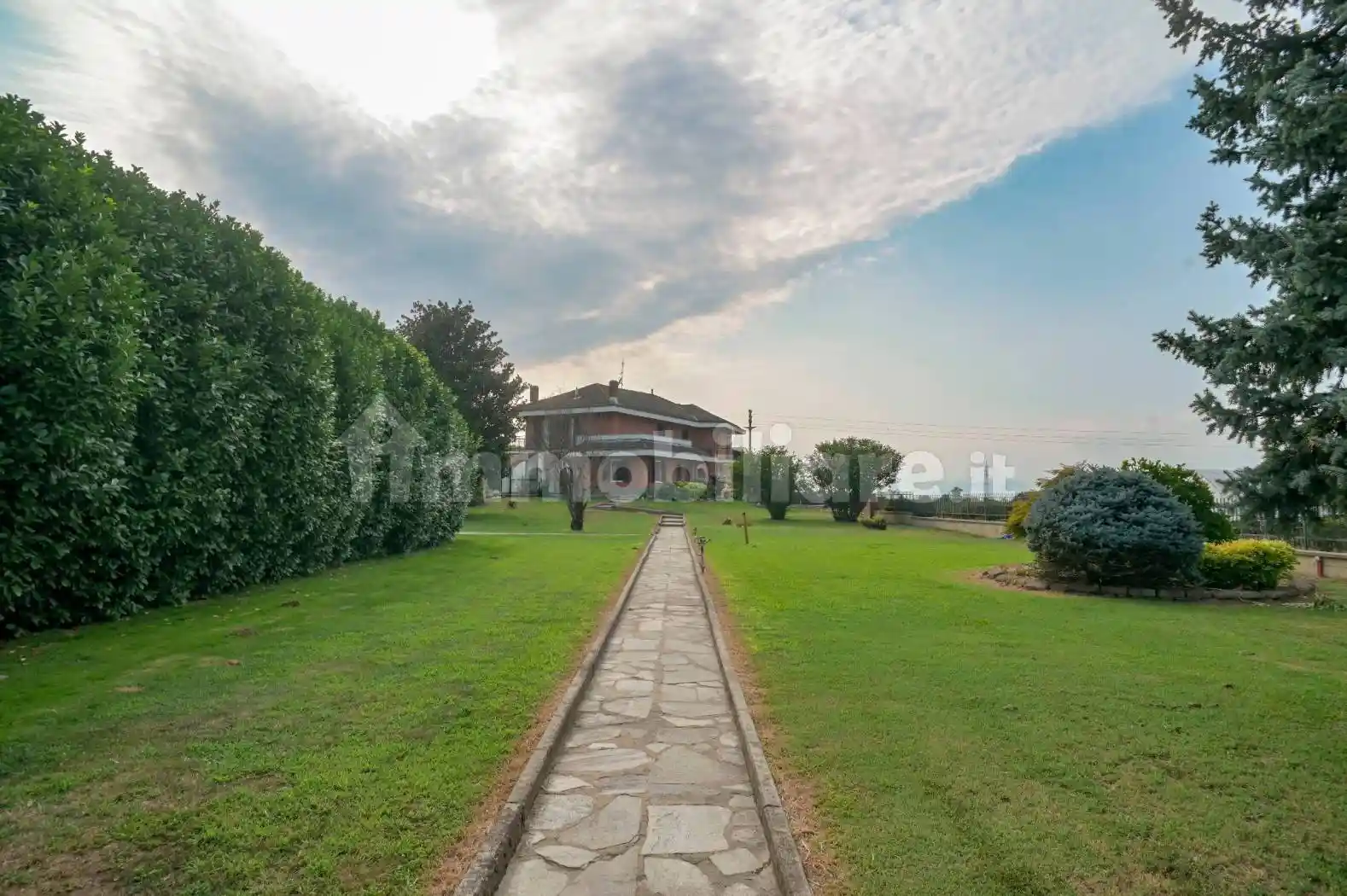 Villa in vendita a Carignano