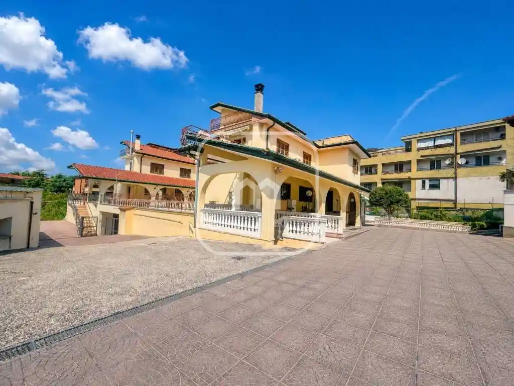 Villa in vendita a Guidonia Montecelio
