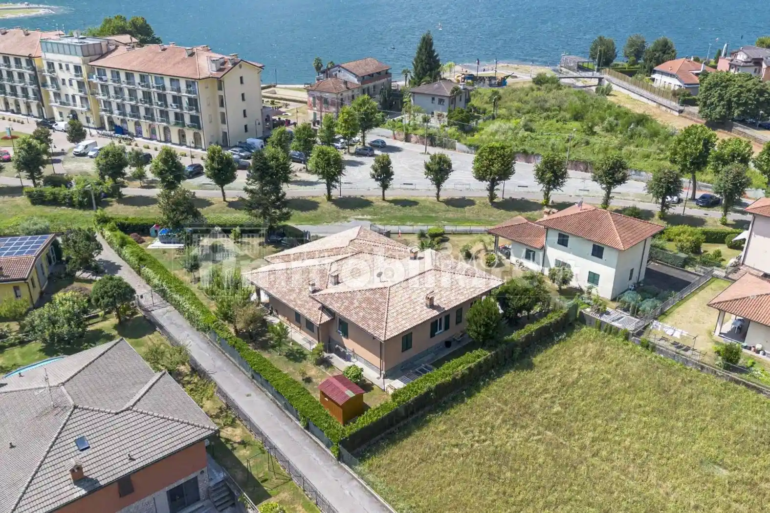 Villa in vendita a Porlezza