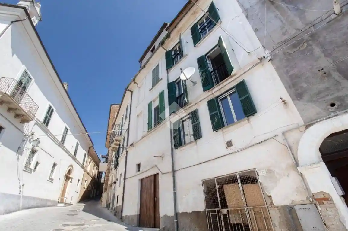 Appartamento in vendita a Loreto Aprutino