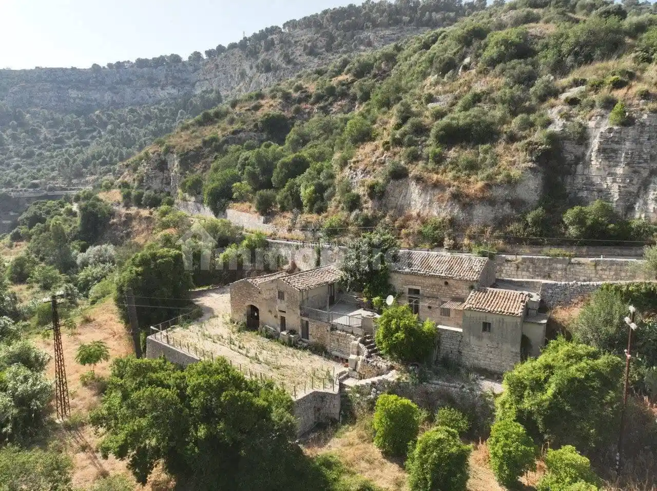 Casa indipendente in vendita a Modica