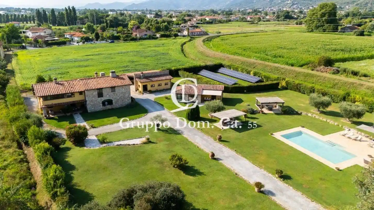 Villa in vendita a Pietrasanta
