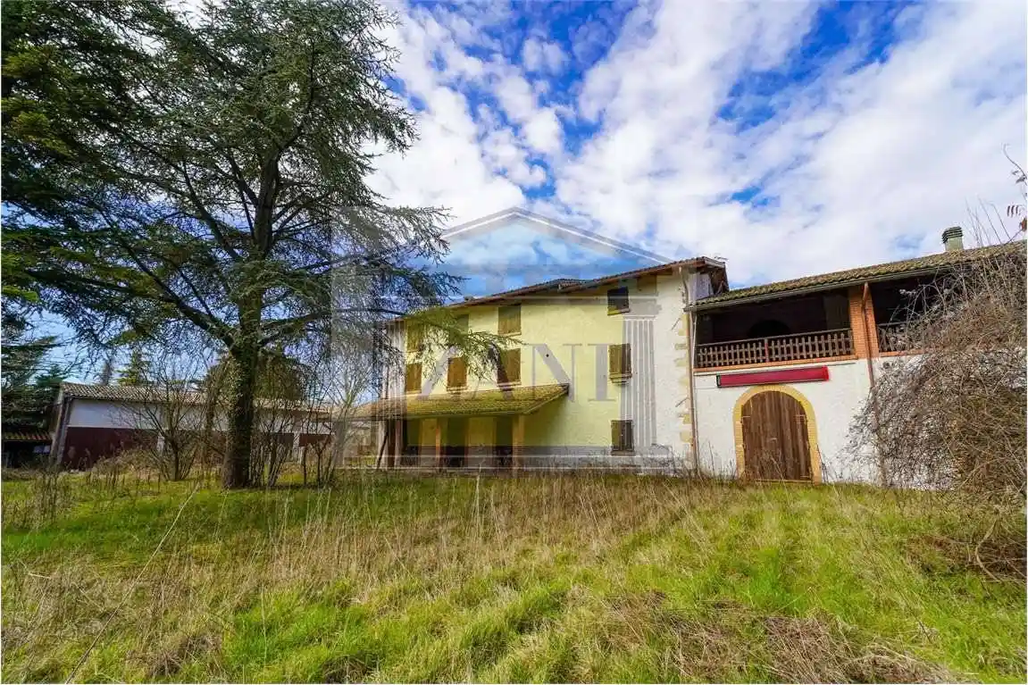 Rustico - Casale in vendita a Salsomaggiore Terme
