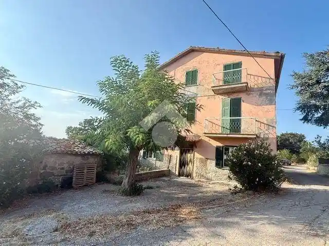 Casa indipendente in vendita a Montefiascone