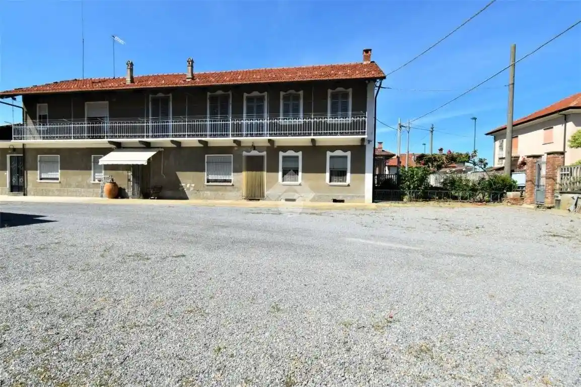 Villa in vendita a Carignano