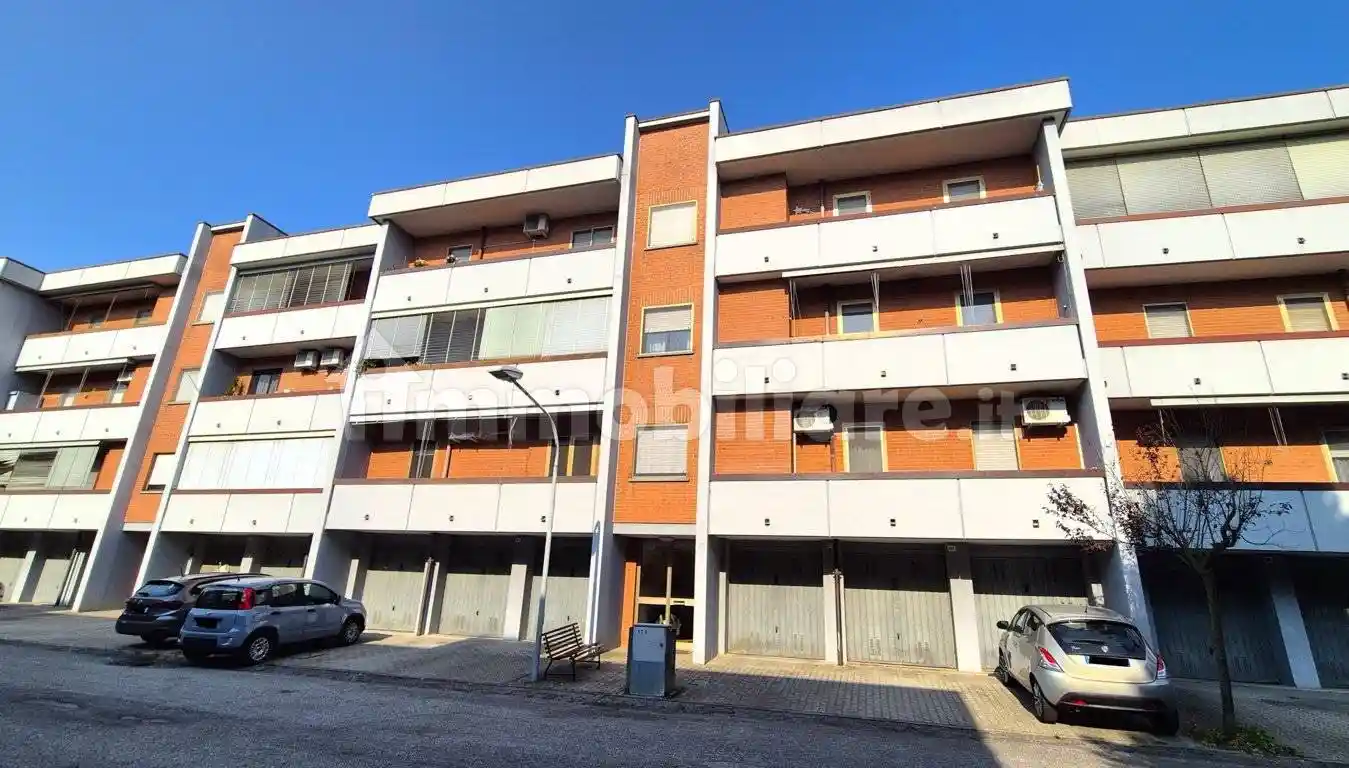Appartamento in vendita a Valenza