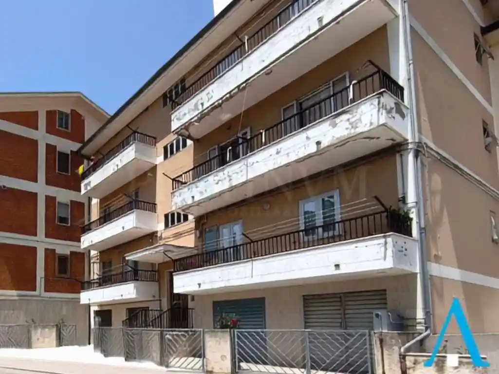 Appartamento in vendita a Rignano Garganico