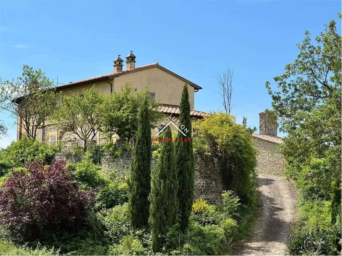 Casa indipendente in vendita a Valfabbrica