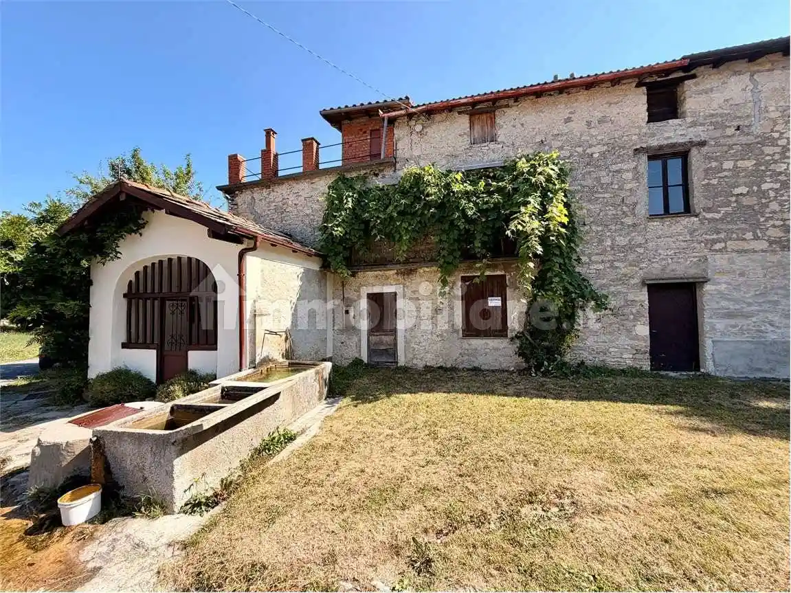 Casa indipendente in vendita a Ormea