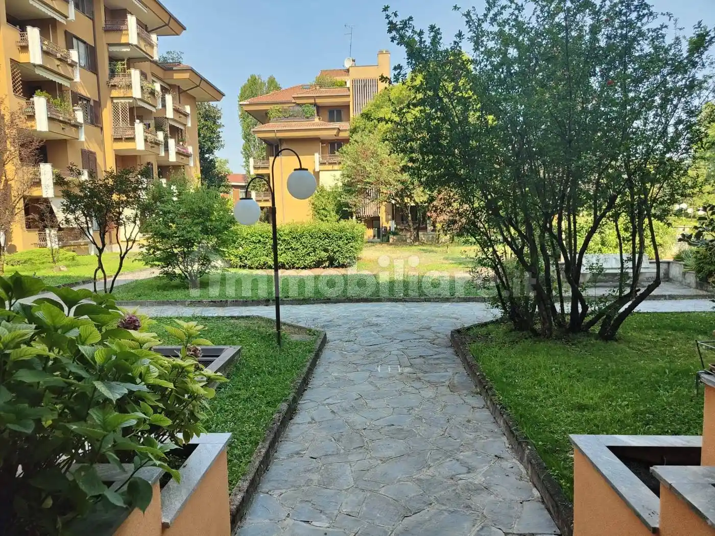Appartamento in vendita a Peschiera Borromeo
