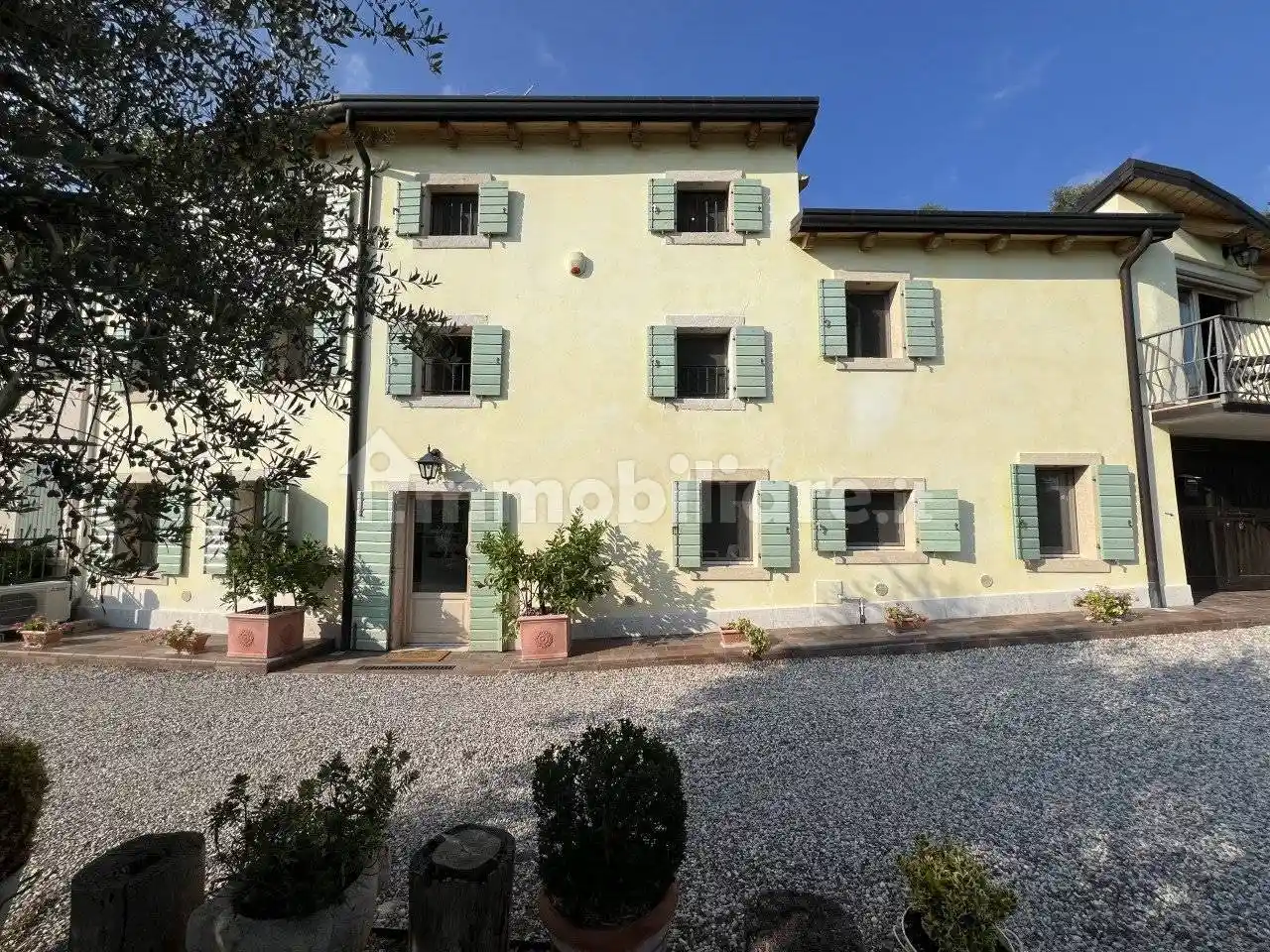 Rustico - Casale in vendita a Mezzane di Sotto