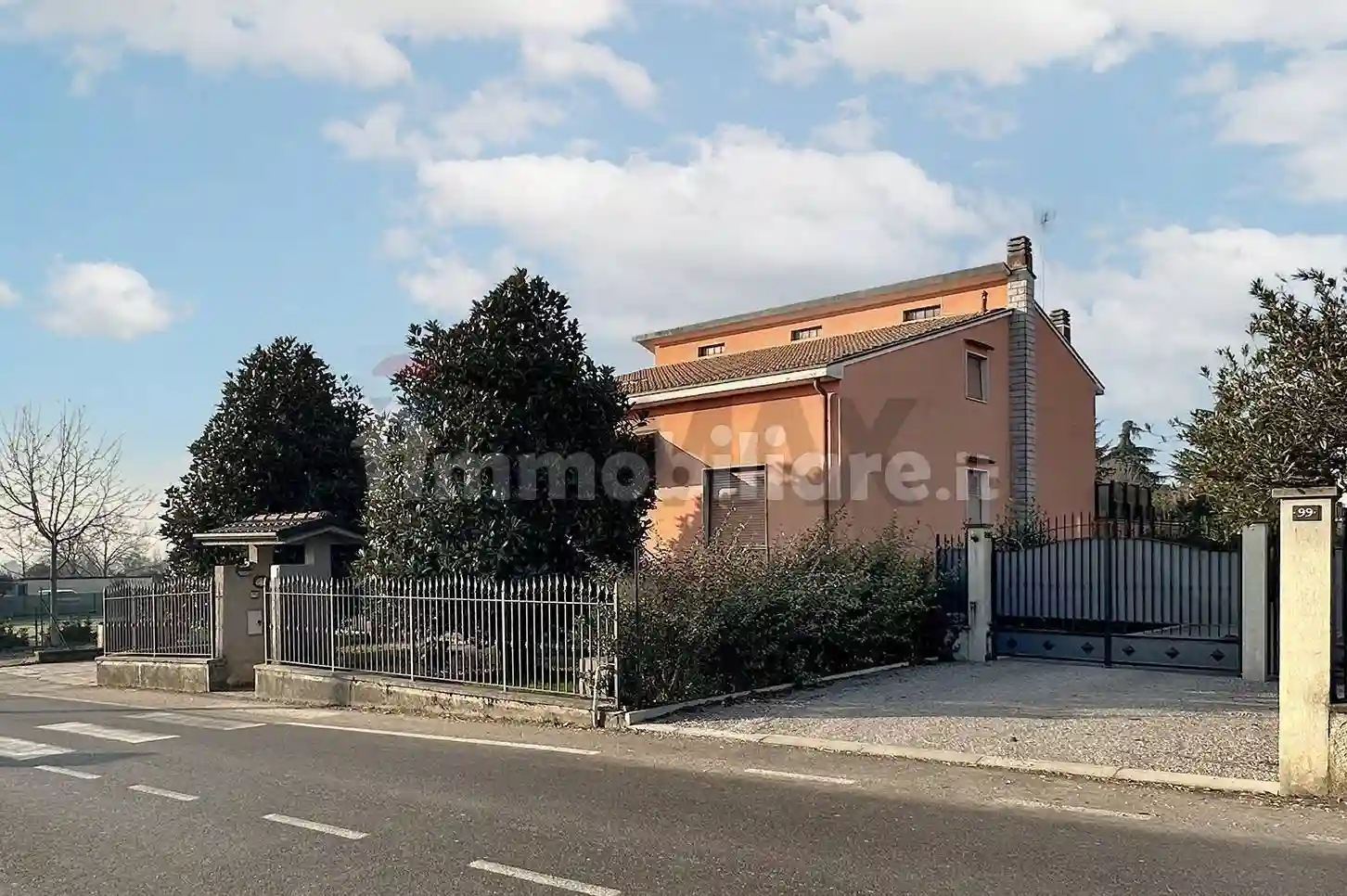 Villa - foto 2