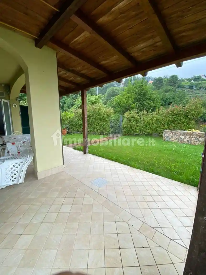 Villa in vendita a Magliolo