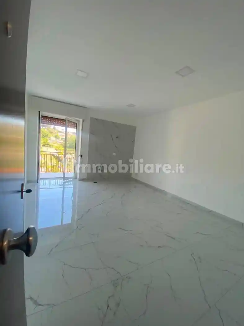 Appartamento in affitto a Napoli