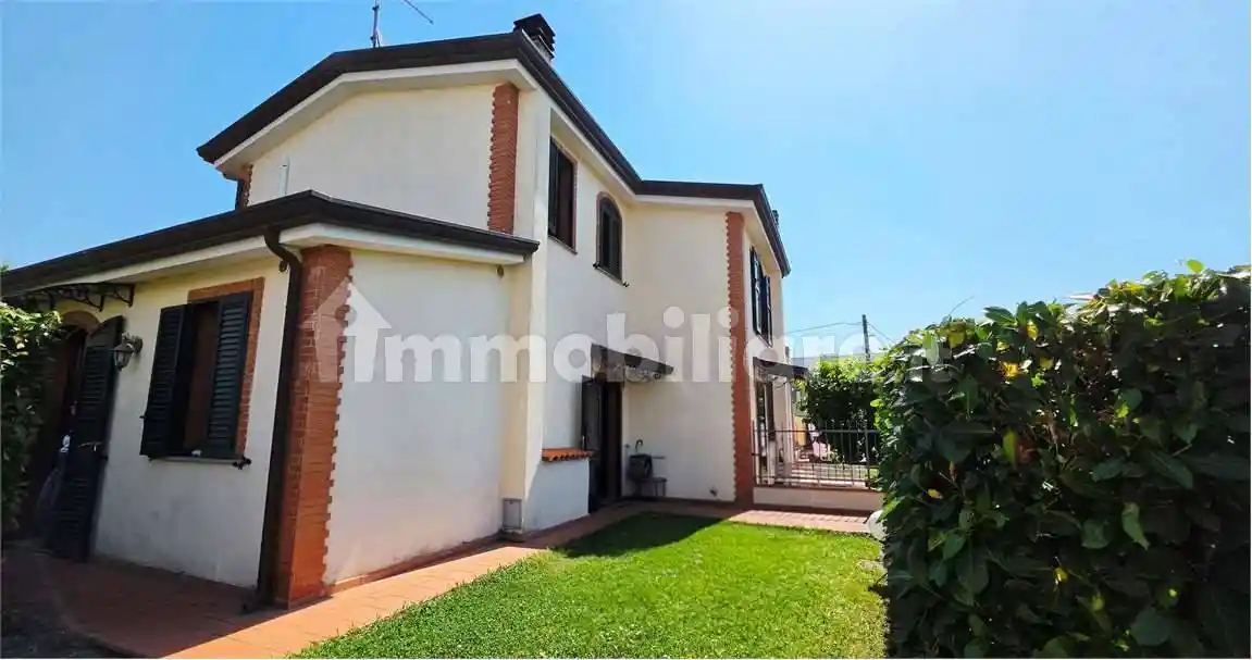 Villetta a schiera in vendita a Sarzana