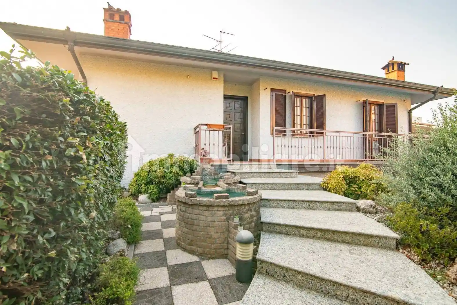 Villa in vendita a Grezzago