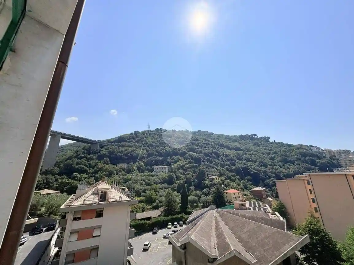 Appartamento in vendita a Genova