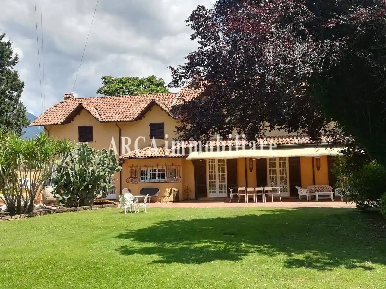 Villa in vendita a Massarosa