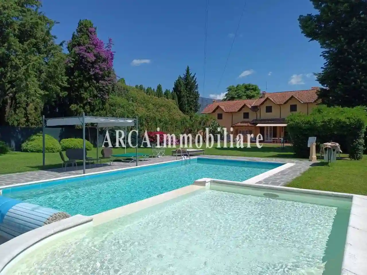Villa - foto 2