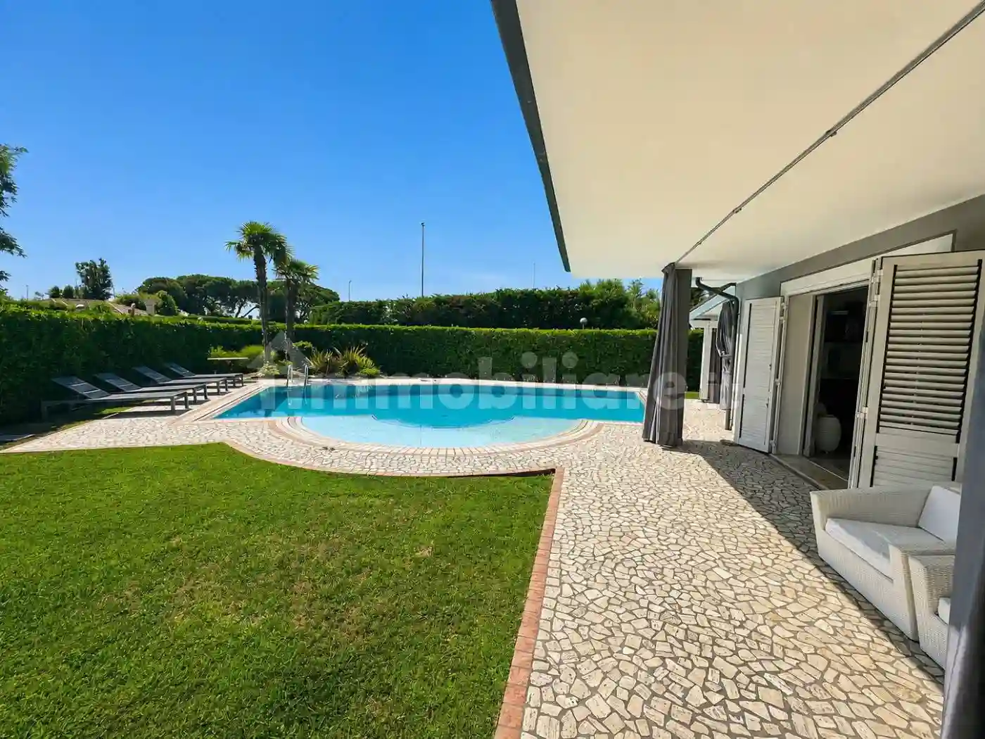 Villa - foto 2