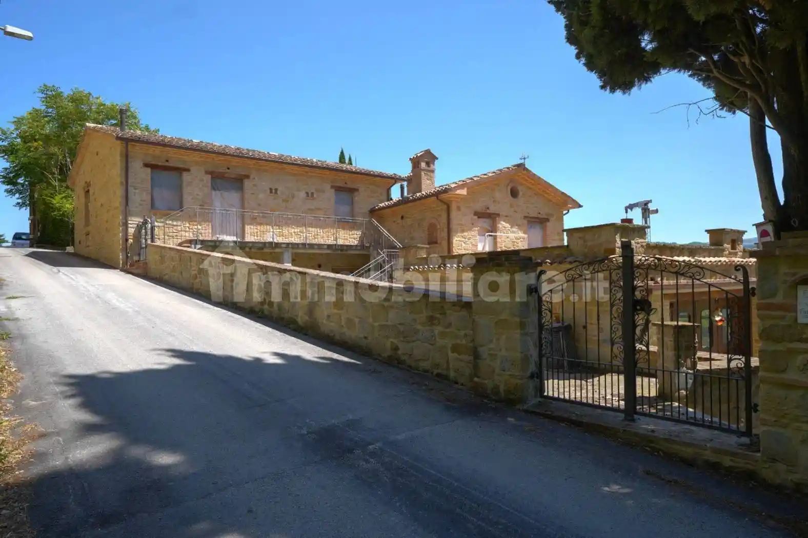 Casa indipendente in vendita a Camerino
