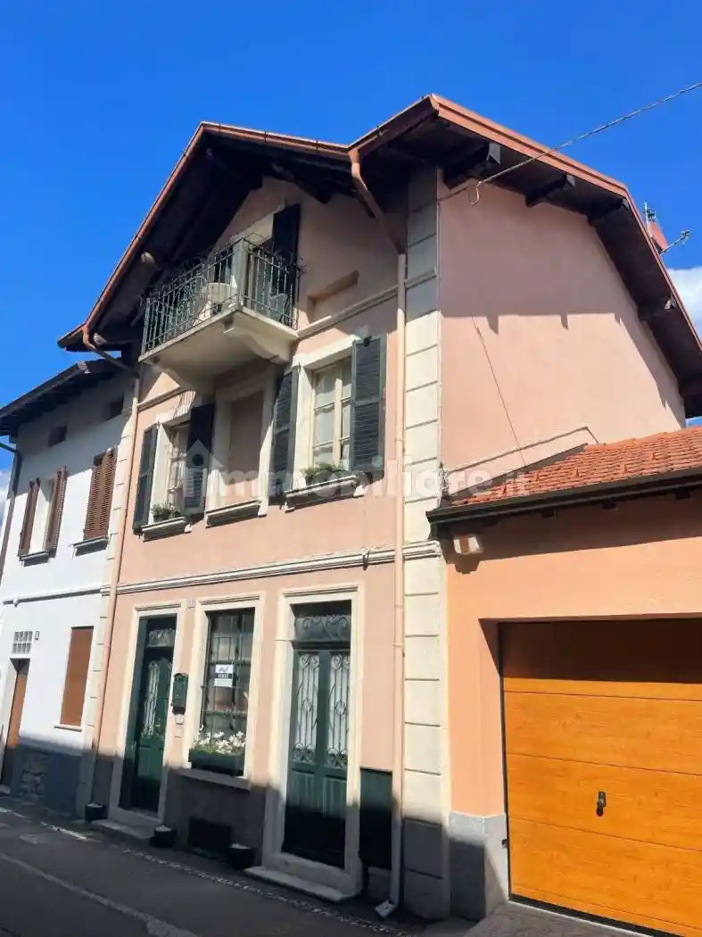 Casa indipendente in vendita a Centro Valle Intelvi
